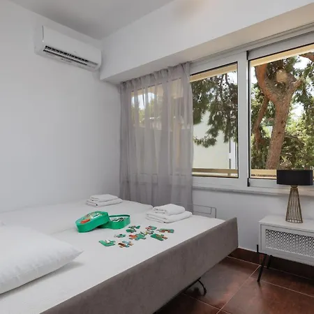 Relux Sea View 2 Bedroom Apartment By Blupine Athens Exterior photo