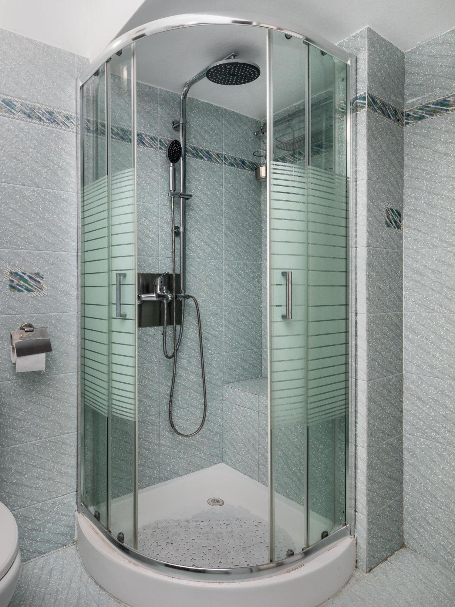 Relux Sea View 2 Bedroom By Blupine Athens