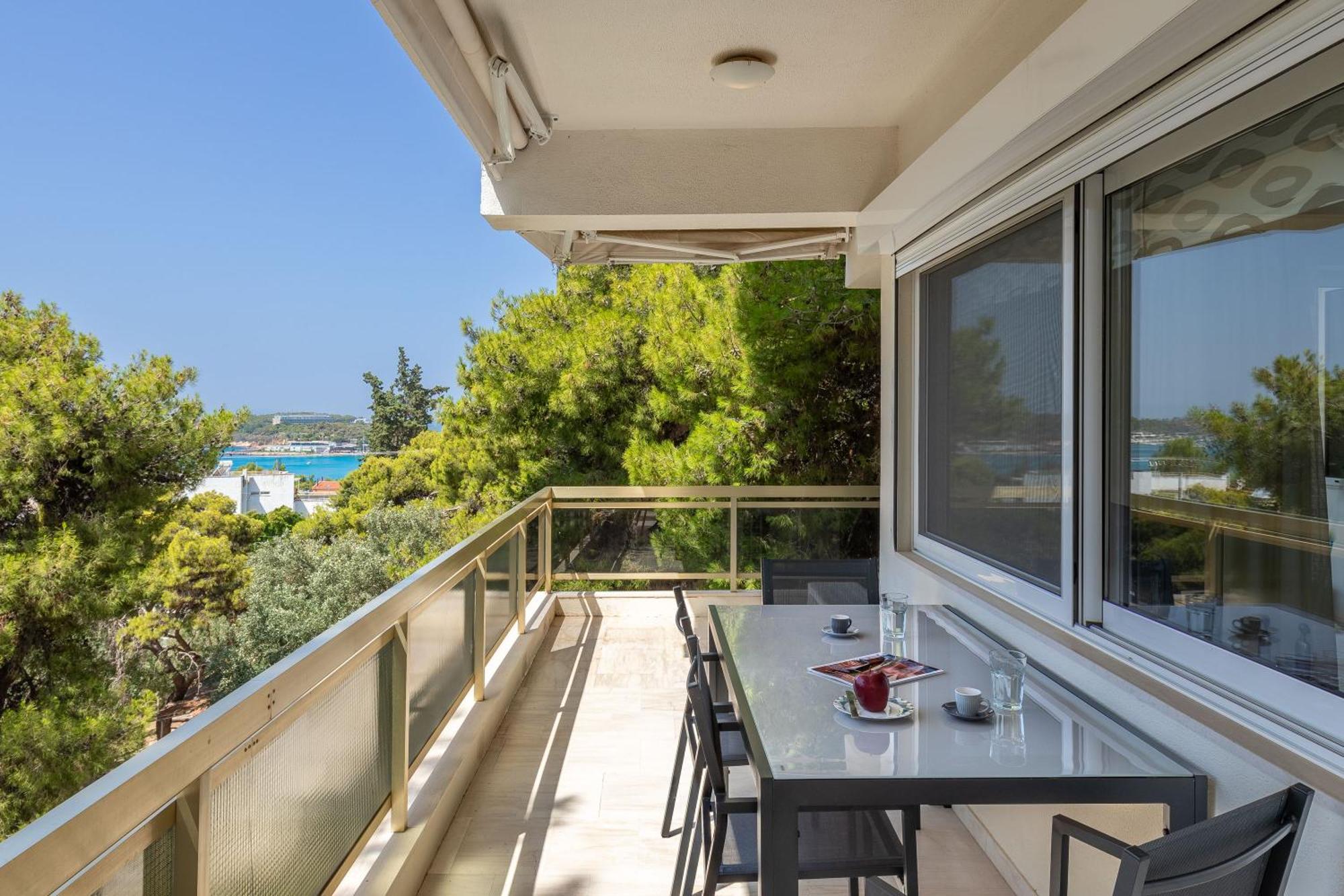 Relux Sea View 2 Bedroom By Blupine Apartment